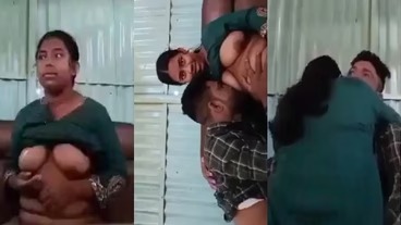 Hindi XXX Of GF Was Sitting On The Lap And Fucked